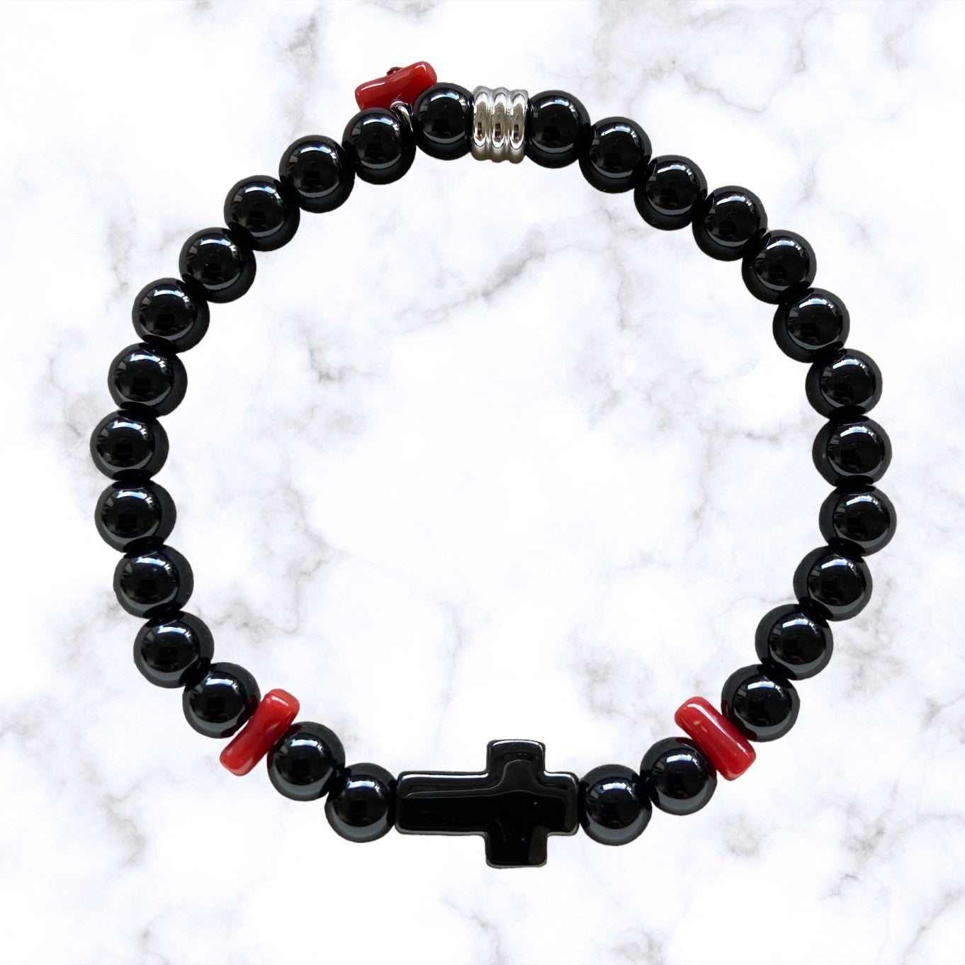 Bracelet en perles d’Onyx et sa croix noir Fedi